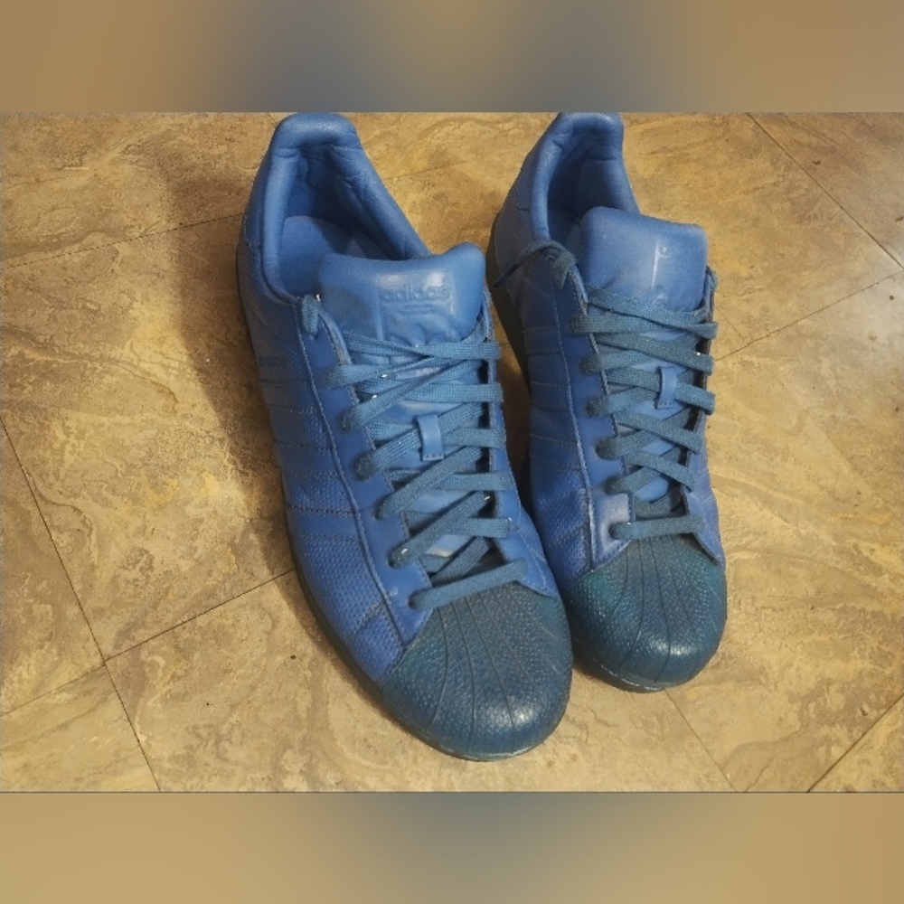 Adidas Men's Blue Sneakers